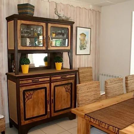 Casa vacanze With Pool & Nice Terraces Close To The Beach *